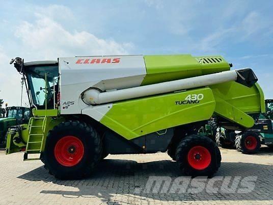 CLAAS TUCANO 430 APS コンバイン