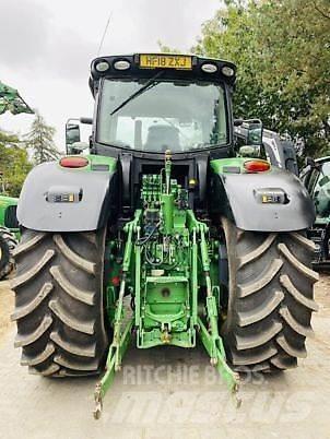 John Deere 6250R トラクター
