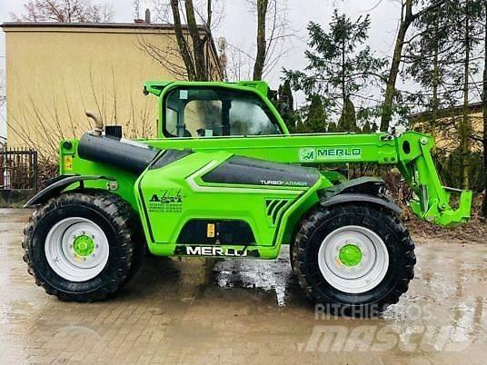 Merlo TF 42.7 156 テレスコーピックハンドラー