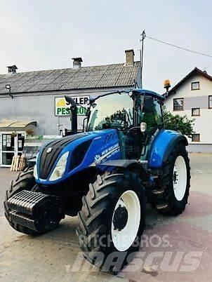 New Holland T5.110 トラクター