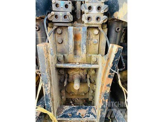 New Holland tg285 トラクター