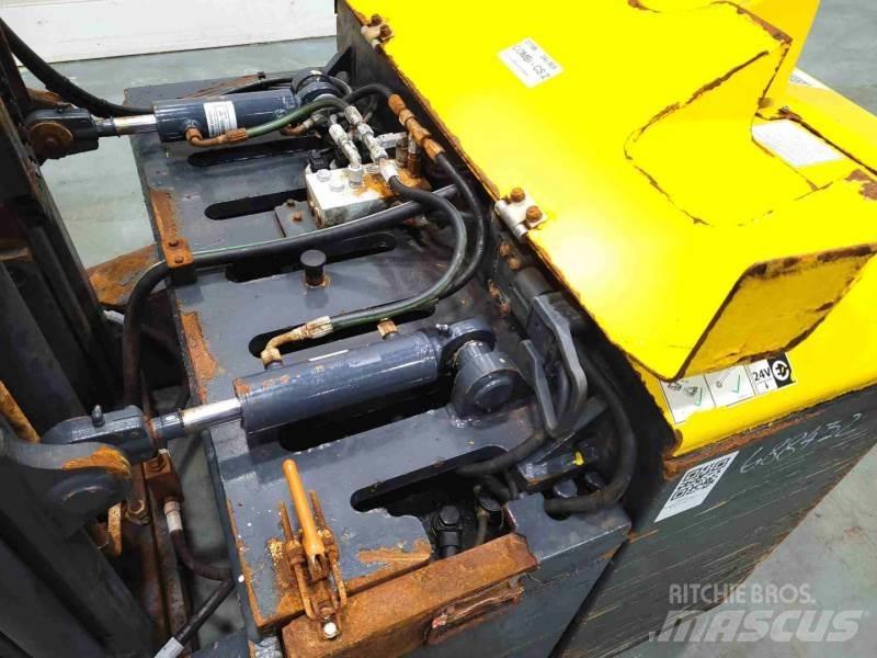 Combilift CS1500 自走式スタッカー