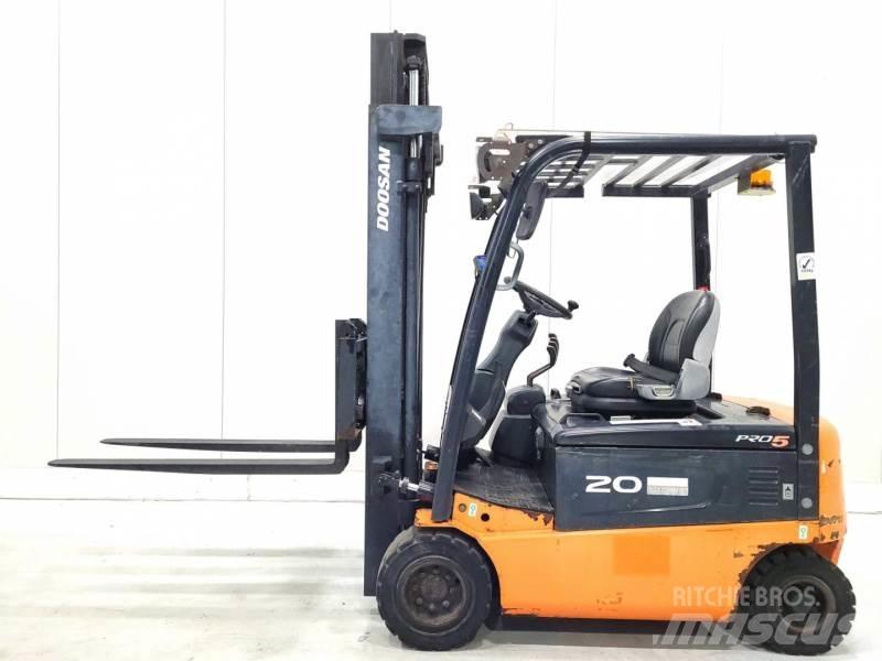 Doosan B20X-5 バッテリーフォークリフト