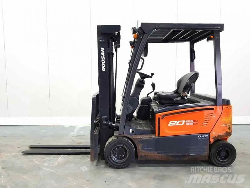 Doosan B20X-7 バッテリーフォークリフト