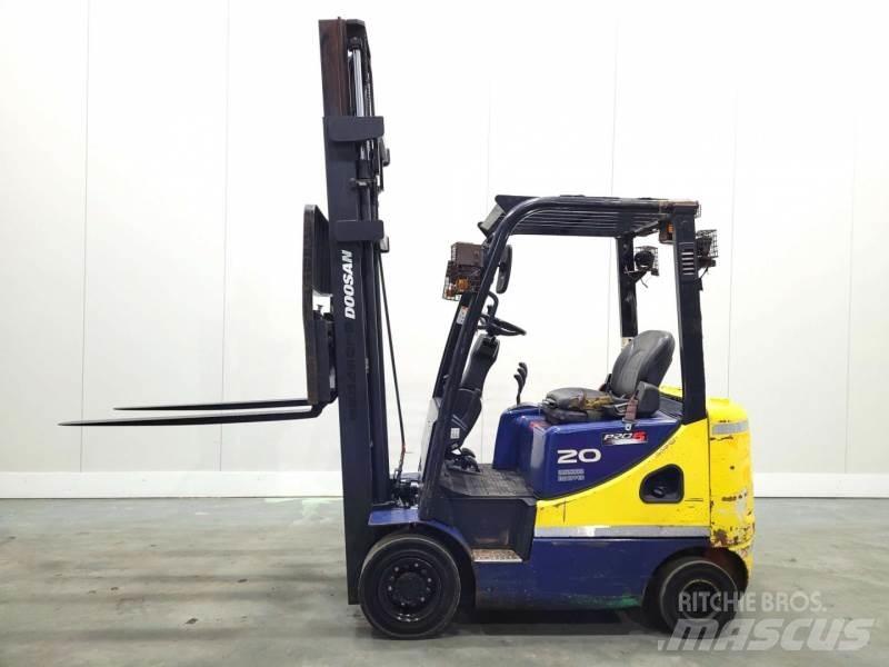 Doosan D20SC-5 ディーゼル・軽油