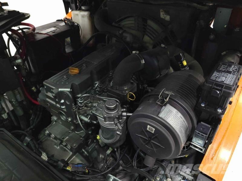 Doosan D25S-7 ディーゼル・軽油