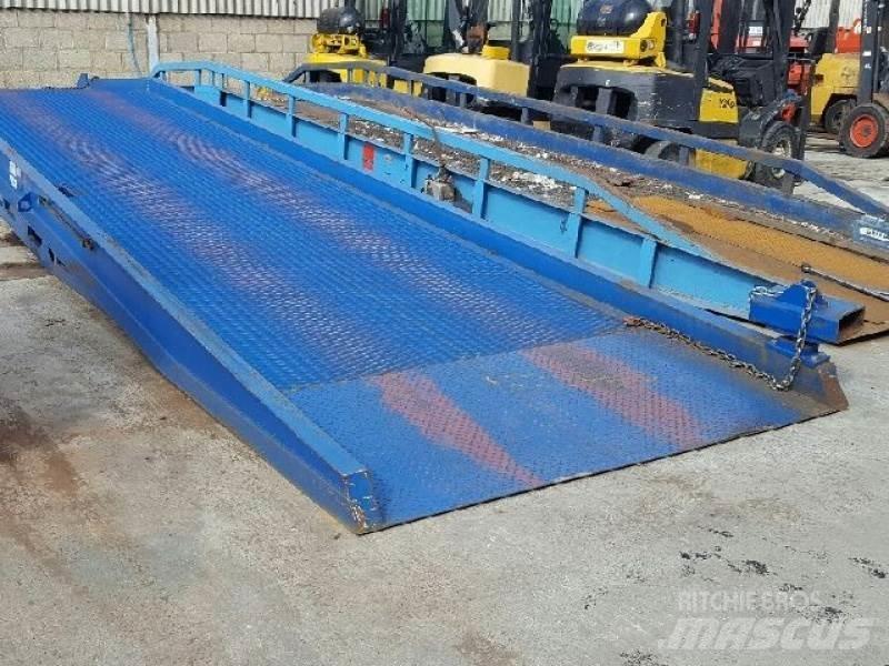  EASYRAMPS ER10.2 USED ランプ（傾斜路）