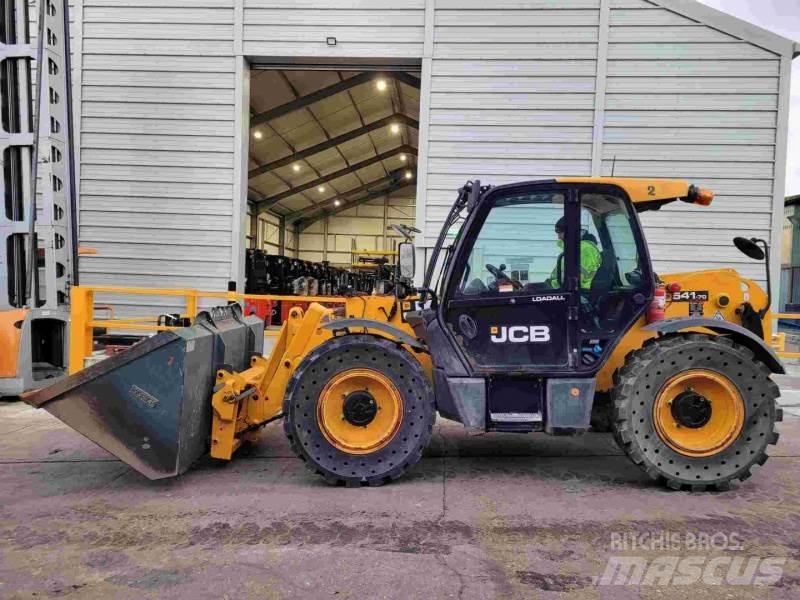 JCB 541-70WM テレスコーピックハンドラー