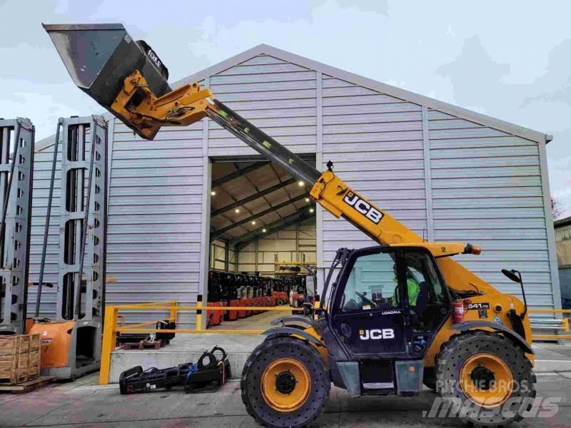 JCB 541-70WM テレスコーピックハンドラー