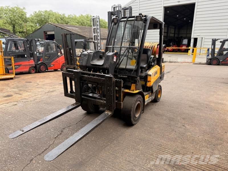 JCB TLT30G テレスコーピックハンドラー