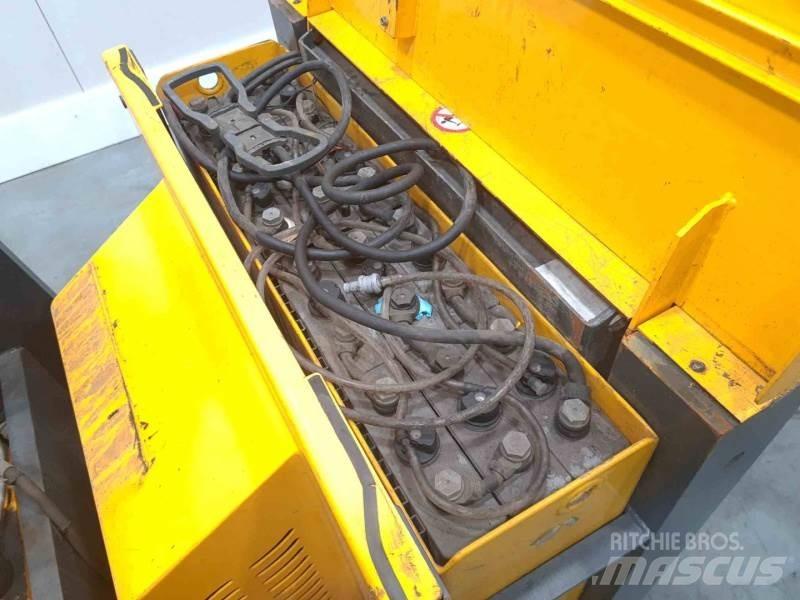 Jungheinrich EJG 108 自走式スタッカー