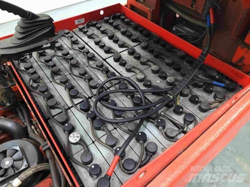 Linde E30-03 336 バッテリーフォークリフト