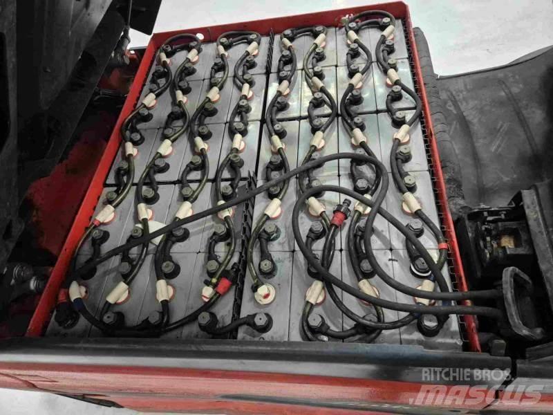 Linde E30L-01 バッテリーフォークリフト