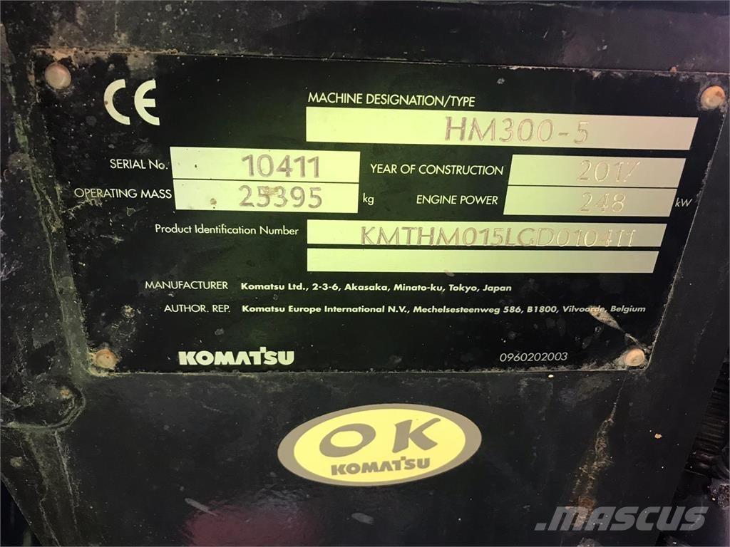 Komatsu HM300-5 アーティキュレート式ダンプトラック