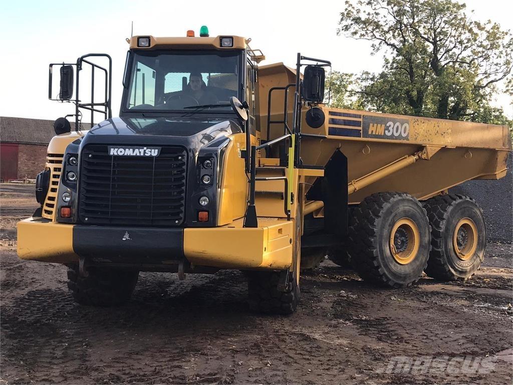 Komatsu HM300-5 アーティキュレート式ダンプトラック