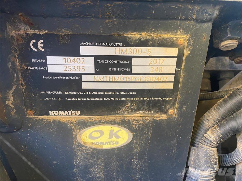 Komatsu HM300-5 アーティキュレート式ダンプトラック