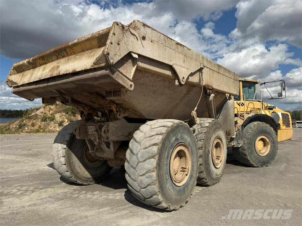 Volvo A40D アーティキュレート式ダンプトラック