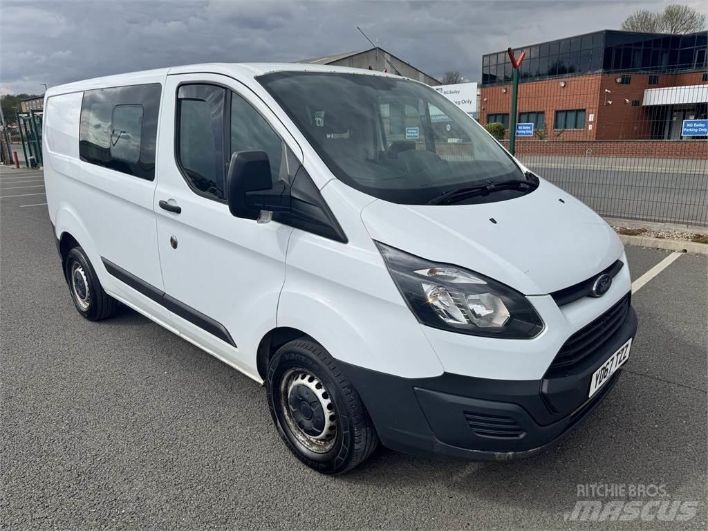 Ford  マイクロバス