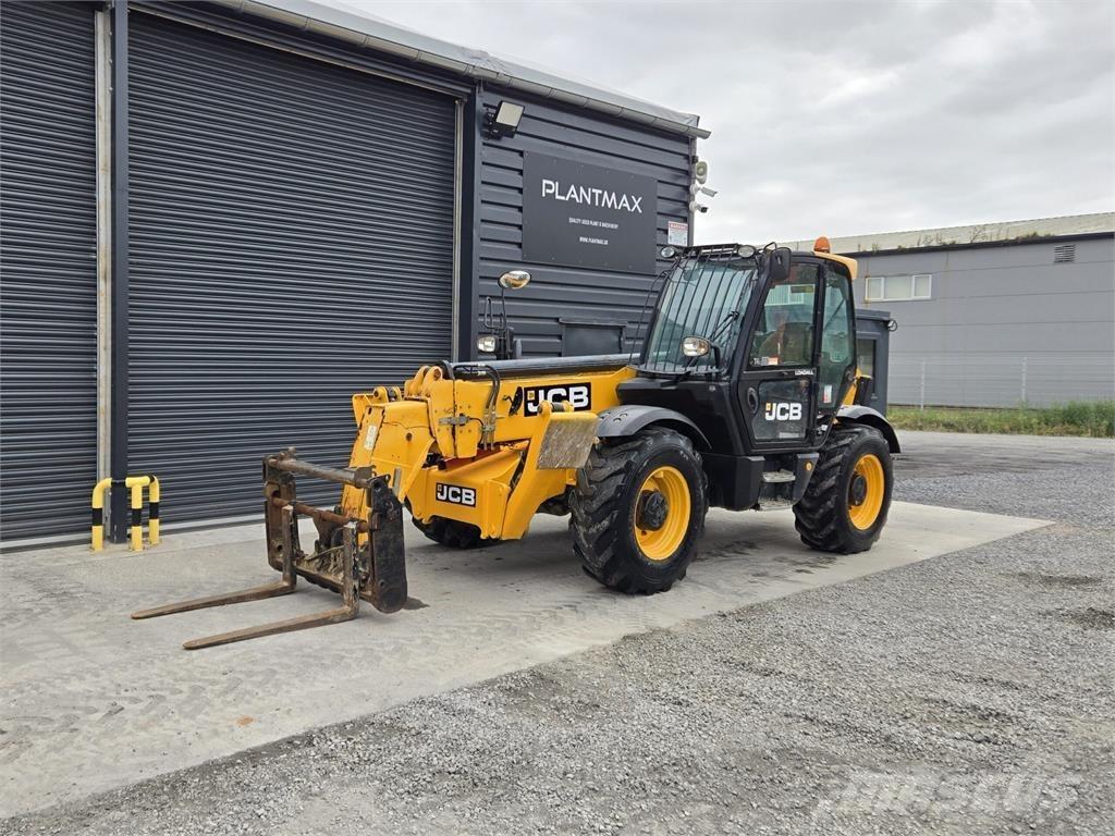 JCB 535-140 テレスコーピックハンドラー