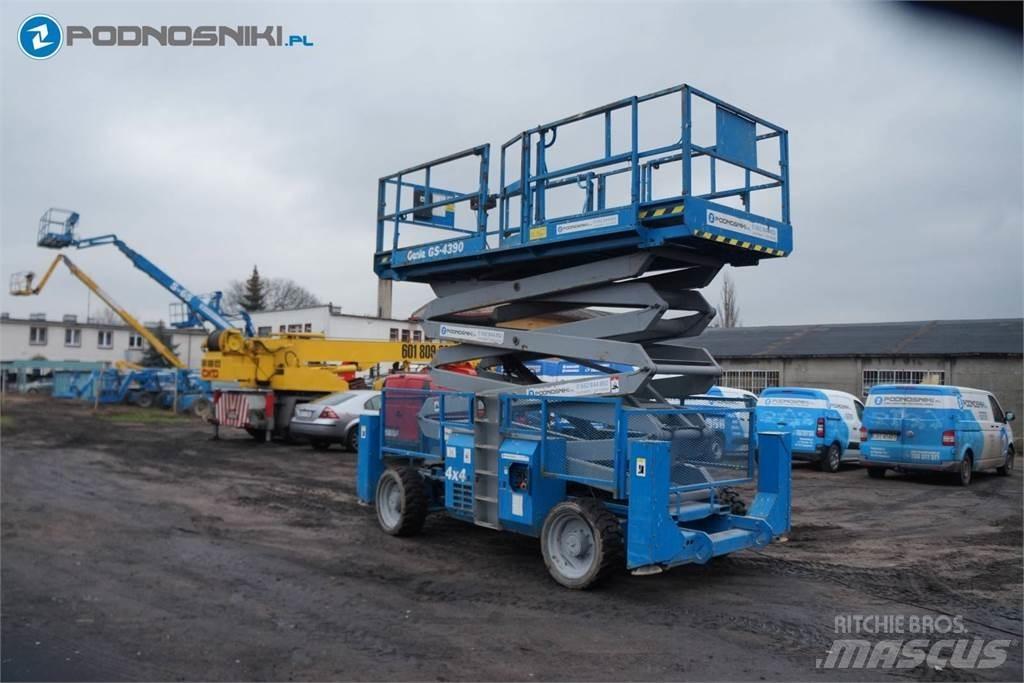 Genie 4390 シザースリフト