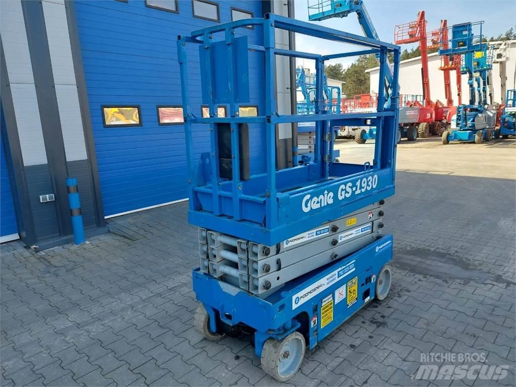 Genie GS-1930 シザースリフト