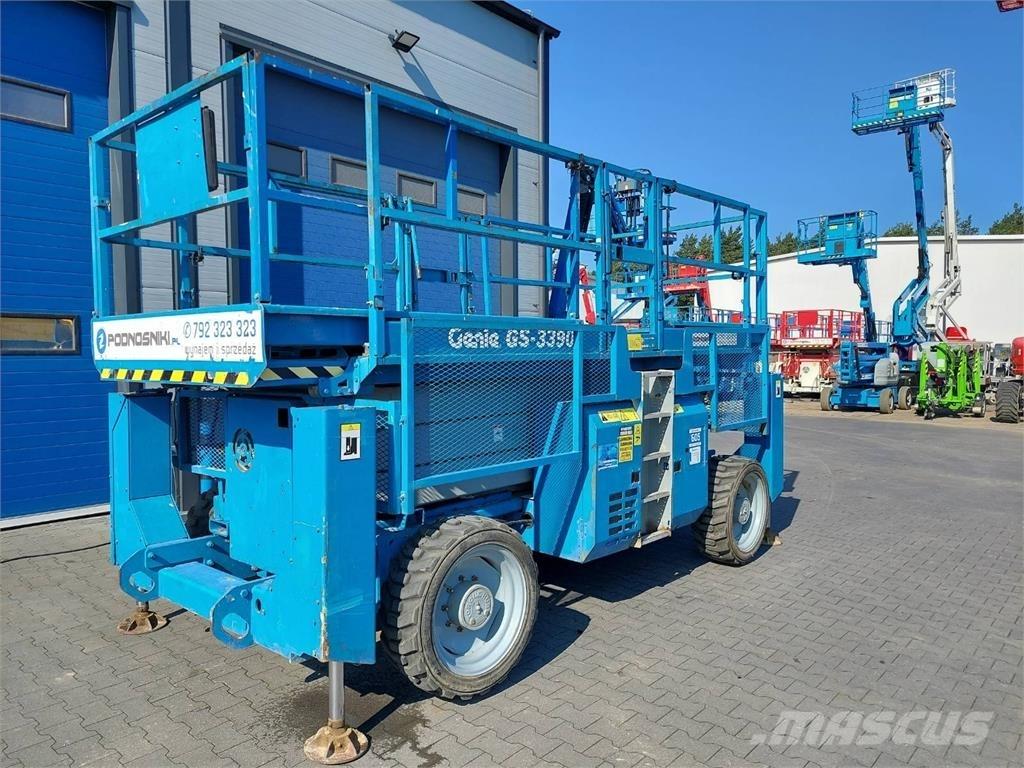 Genie GS-3390 シザースリフト