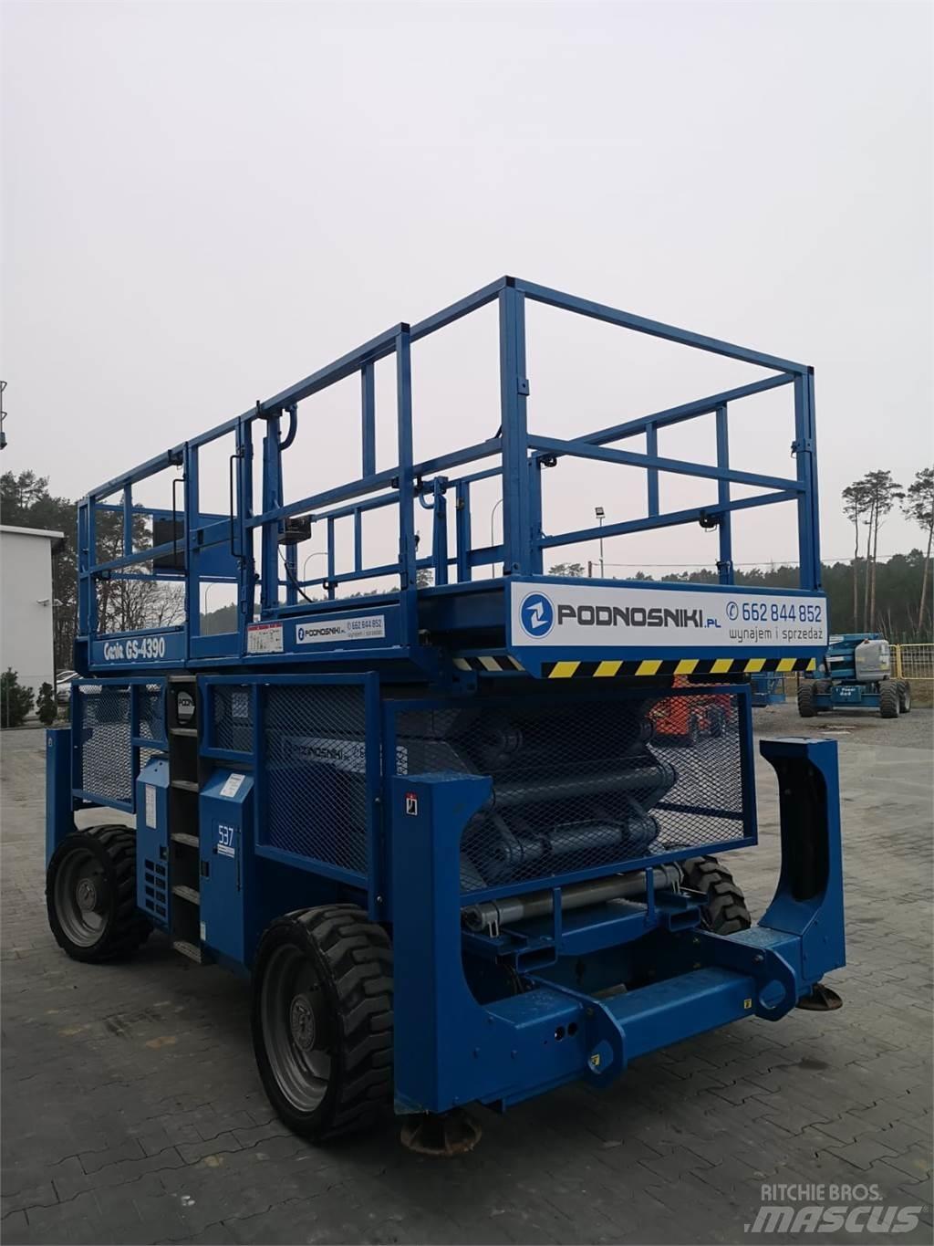Genie GS-4390 シザースリフト