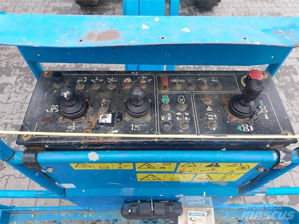 Genie Z-45/25J RT ブームリフト　屈伸型