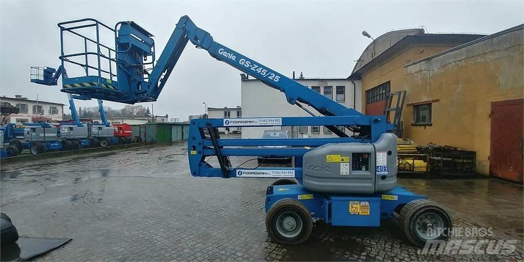 Genie Z45/25J ブームリフト　屈伸型