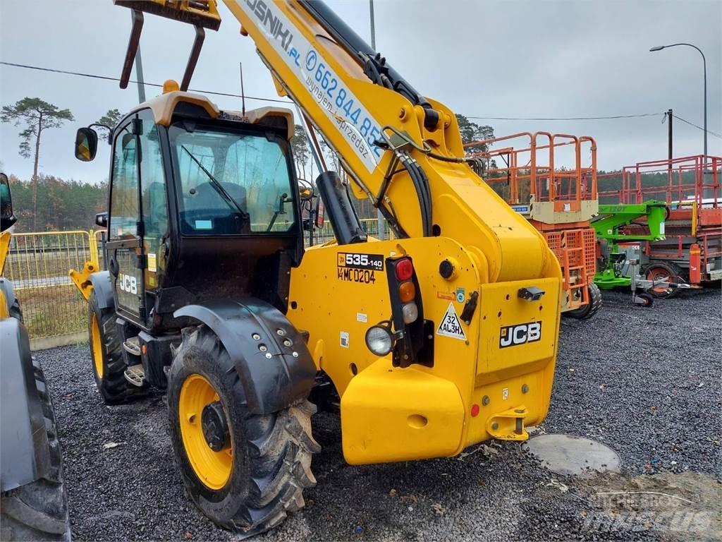 JCB 535-140 テレスコーピックハンドラー