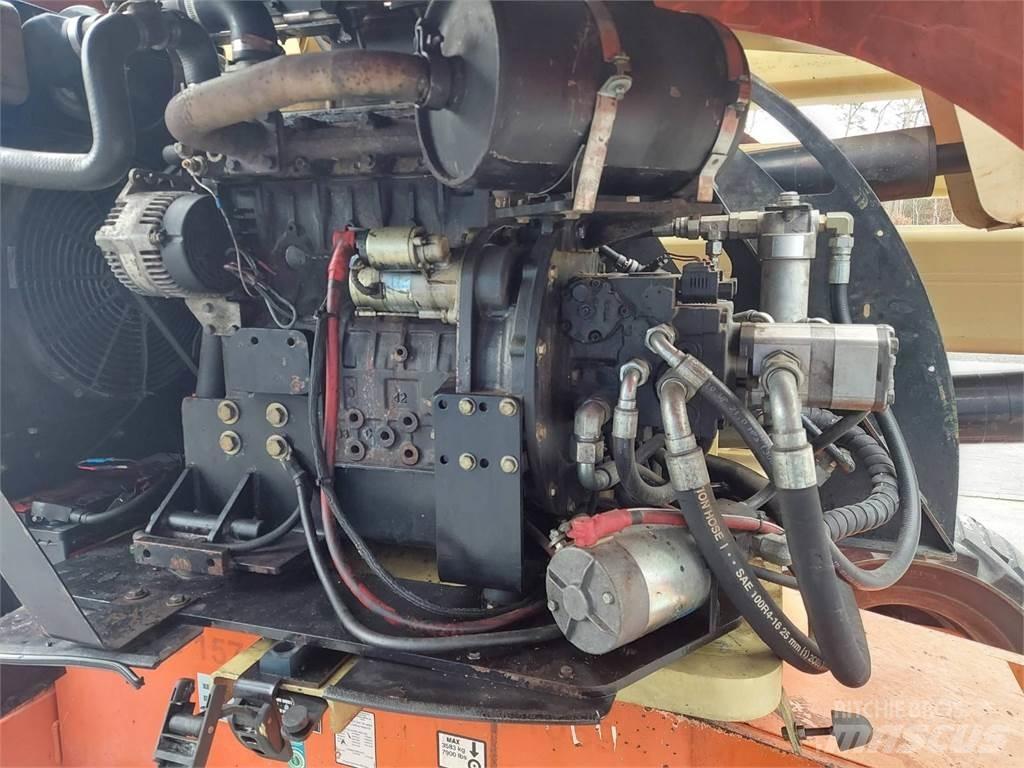 JLG 450AJ ブームリフト　屈伸型
