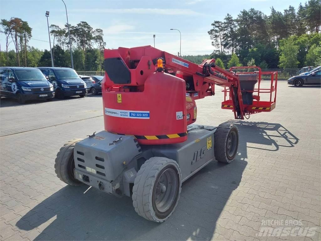 JLG M450AJ ブームリフト　屈伸型