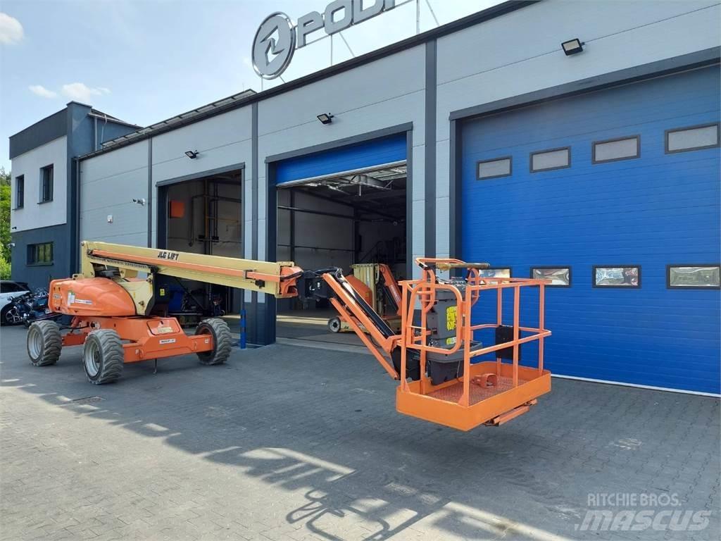 JLG M600JP ブームリフト　屈伸型