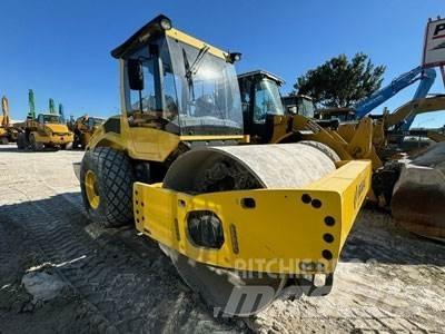 Bomag BW212D-5 建設機械 -　その他