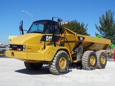 CAT 725 アーティキュレート式ダンプトラック