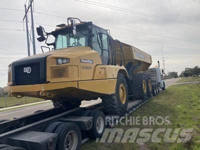 CAT 730-04 アーティキュレート式ダンプトラック