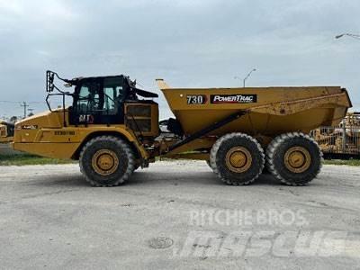 CAT 730-04 アーティキュレート式ダンプトラック