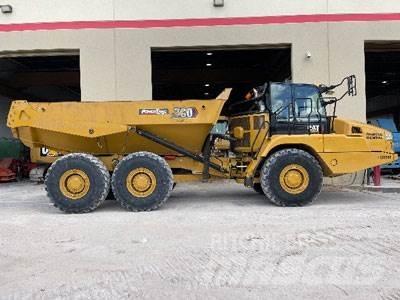 CAT 730-04A アーティキュレート式ダンプトラック