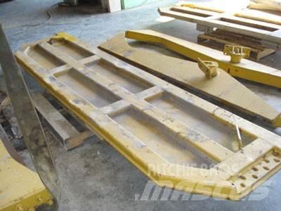 CAT 740 Tailgate その他部品