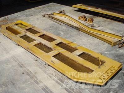 CAT 740 Tailgate その他部品