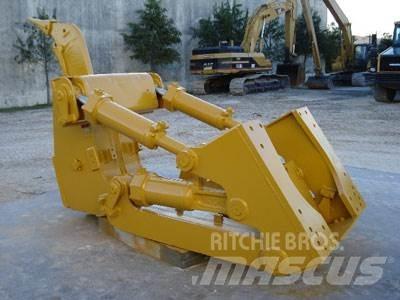 CAT D8T/R/N Ripper, S/S その他部品