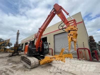 Hitachi ZX225USLC-6 廃棄物／工業産廃処理機