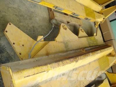 Volvo A40D Tailgate その他部品