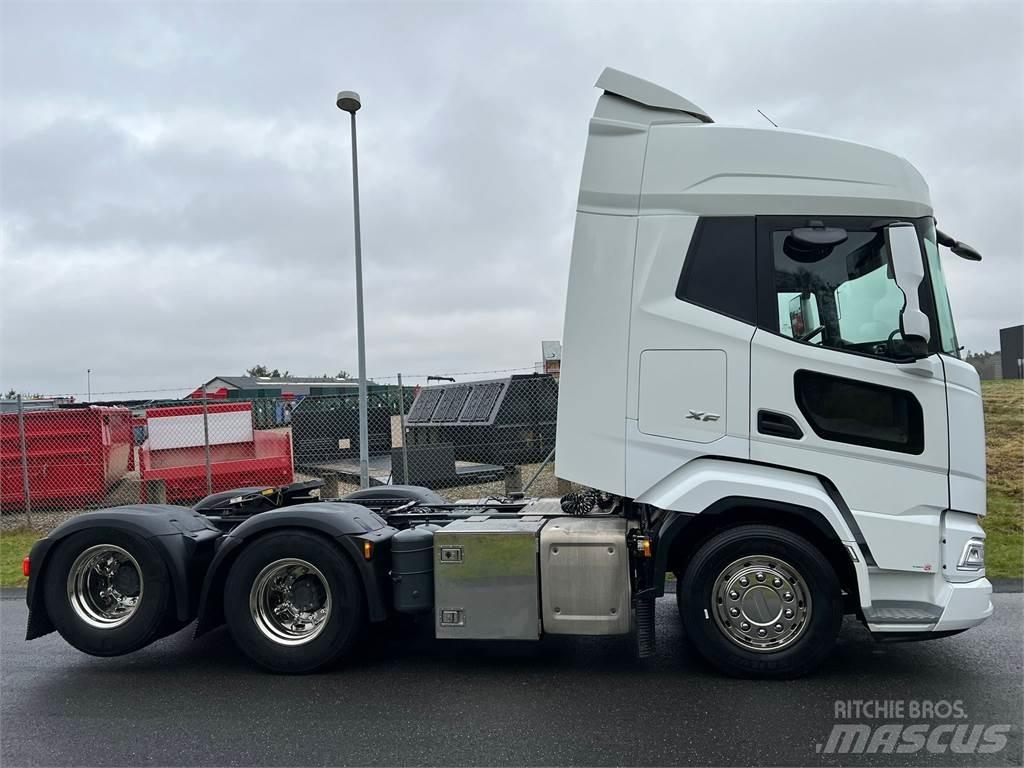 DAF XF530 FTS 6x2 中古トラクターヘッド | トレーラーヘッド