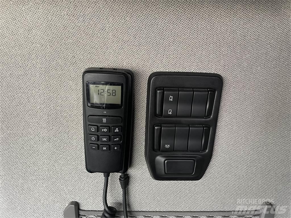 Scania S560 2950 中古トラクターヘッド | トレーラーヘッド