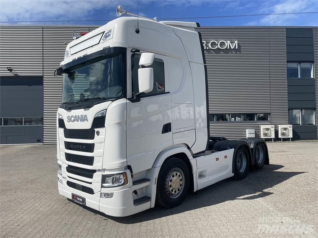 Scania S560 2950 中古トラクターヘッド | トレーラーヘッド
