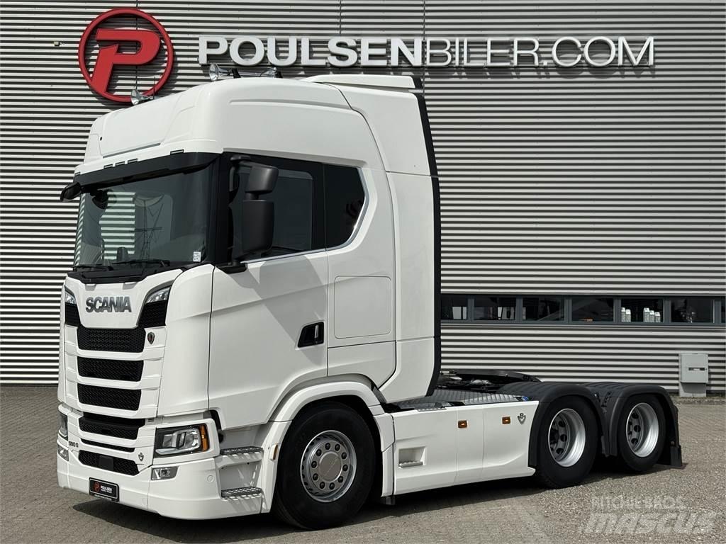 Scania S590 3150 中古トラクターヘッド | トレーラーヘッド