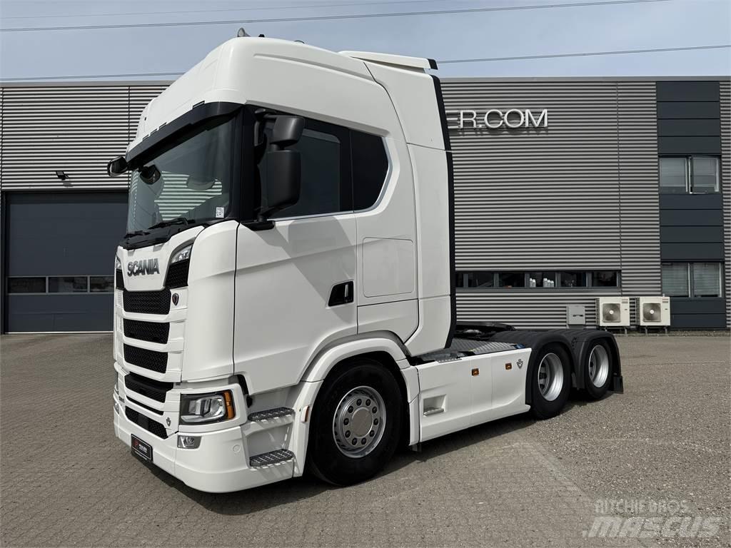 Scania S590 3150 中古トラクターヘッド | トレーラーヘッド