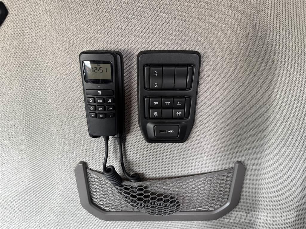 Scania S590 3150 中古トラクターヘッド | トレーラーヘッド