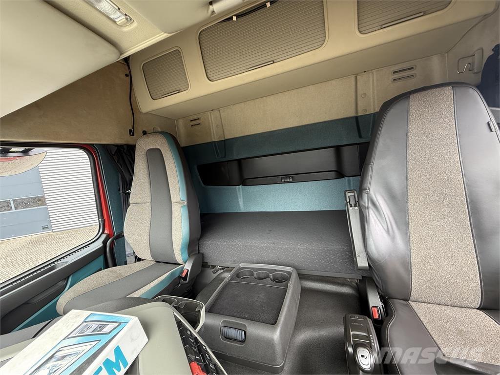 Volvo FM370 中古トラクターヘッド | トレーラーヘッド